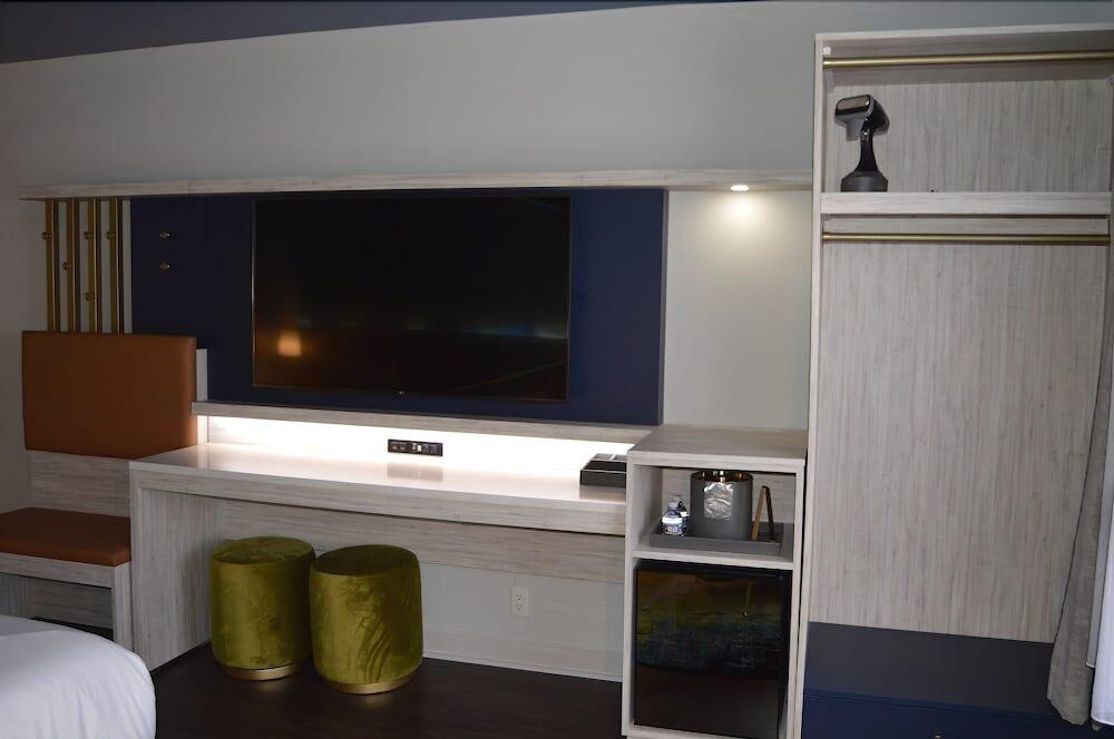 Hotel Denim Greensboro Esterno foto